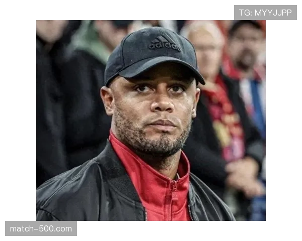 拜仁主帅孔帕尼表示球队将全力备战欧冠与德甲力争双线齐头并进