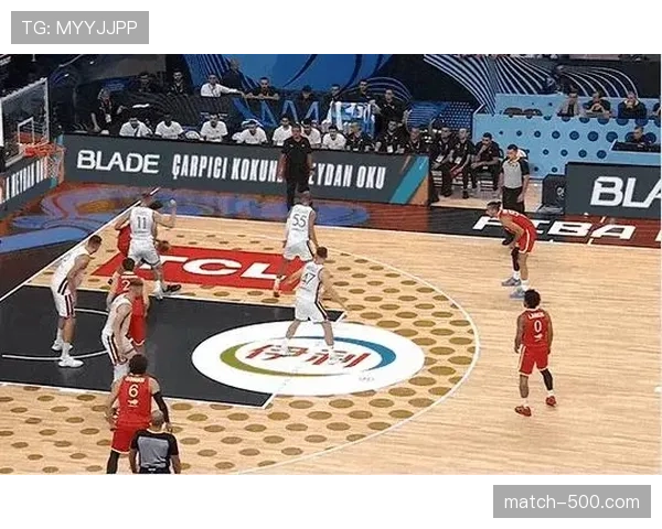 NBA球队应对末节崩盘新策略，动态防守与进攻可持续成重点