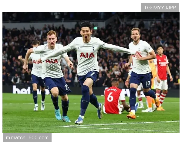 热刺进攻缺乏层次感,球员前插时机选择存在明显问题 热刺进攻缺乏层次感,球员前插时机选择存在明显问题