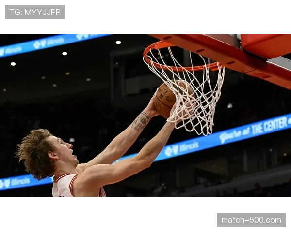 灰熊吉迪三双数据串联全队 终结连败展现控场调整能力